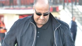 حسان حمّار يؤكد بقاءه بمنصبه حتى 2016