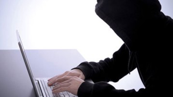 “الويل الصايح على الكلب النابح”