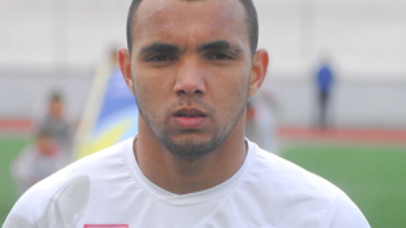 الأربطة‭ ‬المتعاكسة‭ ‬لحشود‭ ‬تعيد‭ ‬سيناريو‭ ‬الحاج‭ ‬عيسى