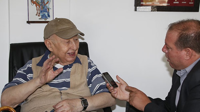 لا توجد بنود سرية في اتفاقيات إيفيان وبومدين وبن خدة كانا ضد المفاوضات