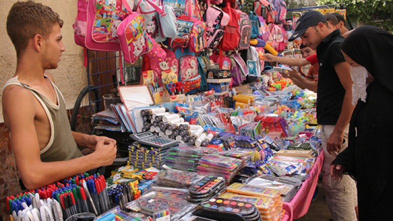 زيادات في أسعار المحافظ والأدوات والأولياء تحت الصدمة