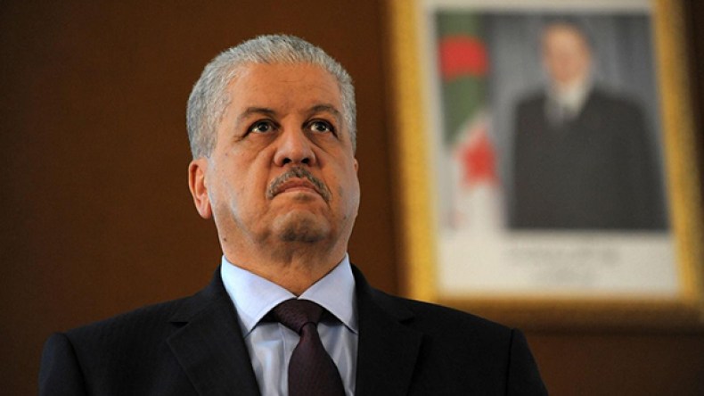 سلال سيسلم للرئيس تقريرا حول مشاورات “الحكومة الموسعة”