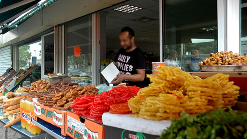 “المتحولون تجاريا” .. الرّبح السّريع بتسميم المستهلك!