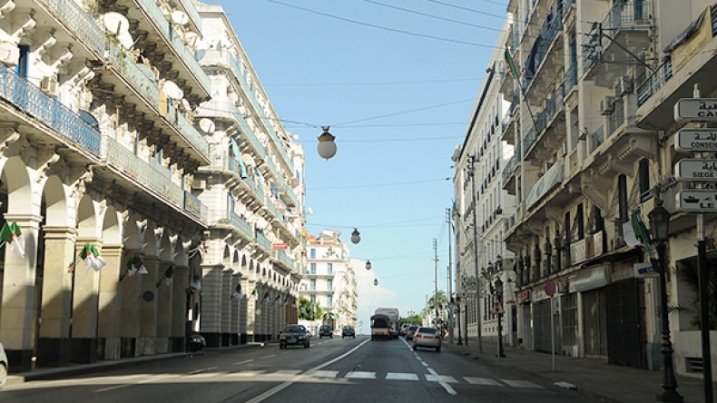 الحرارة الشديدة تفرض حظر التجوّل على الجزائريين