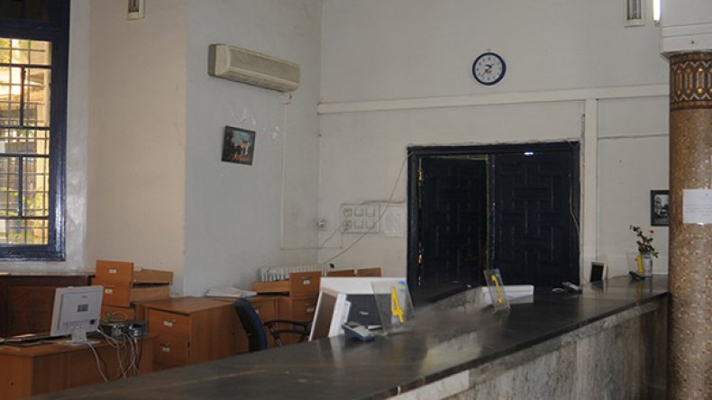 بلديات.. مركز بريد ومحاكم مهجورة!