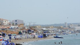 منتجعات وشواطئ “VIP” محرمة على الفقراء