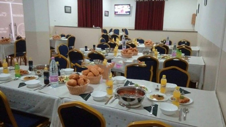 قاعات الطعام تزيح “الصالات” من عرش الأعراس الجزائرية