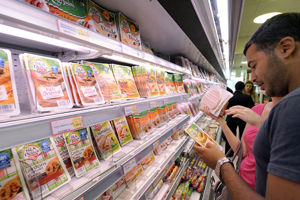 Algeria gives a deadline of six months to put Halal label on food products