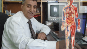 هذه قصة الهادي زغينة مع أول موسوعة عربية حول جسم الإنسان