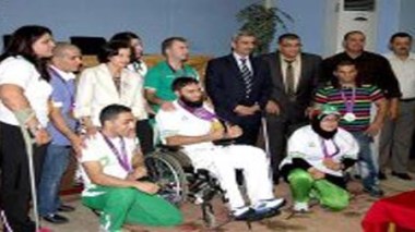 Projet de valorisation de la prime pour les sportifs handicapés (Mme Bendjaballah)