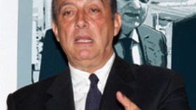 نتعهد  بحماية  منتخب  وأنصار  الفريق  الجزائري