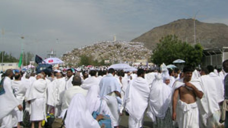 وكالات سياحة تتهم ديوان الحج بالتحايل وفرض شروط تعجيزية