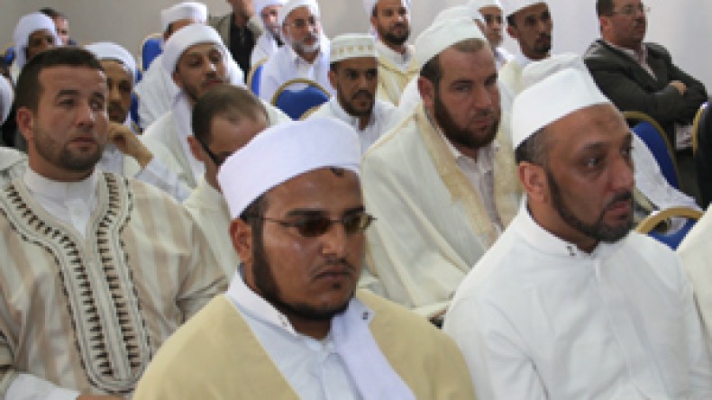 منع اطارات وزارة الشؤون الدينية من السفر مع بعثة الحج