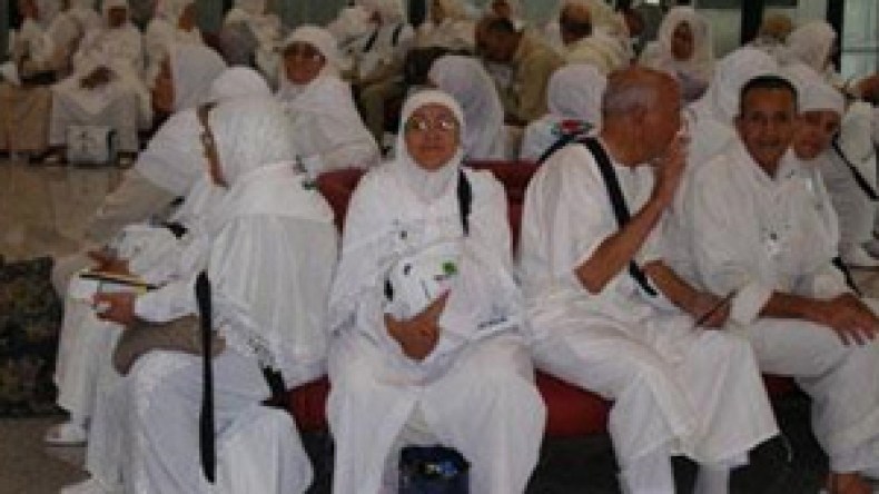 مخالفات بالجملة في حق المعتمرين وتهديدات بمقاضاة الوكالات