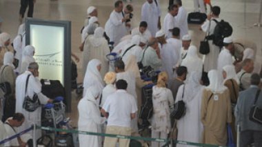 Près de 300 pèlerins otages à l’aéroport 12 heures durant !