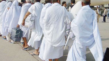 Plane ticket crisis liable to prevent thousands of Algerian Hadjis from accomplishing annual pilgrimage at holy places of Islam