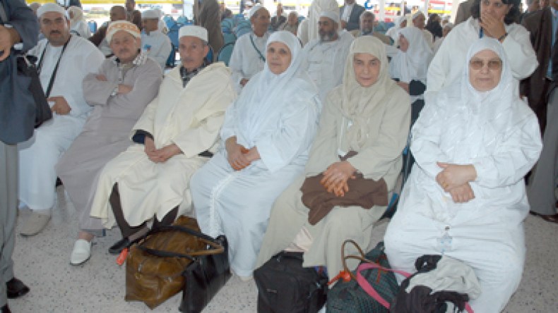 تكلفة الحج لهذا العام ترتفع إلى 30 مليون سنتيم