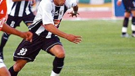 حاج  عيسى  يضغط  بطريقته  على   سعدان