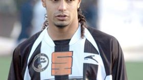 حاج عيسى يحجز في مطار القاهرة ووفاق سطيف في وزارة الدفاع