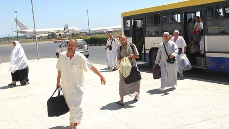 تكلفة الحج سترتفع هذه السنة بسبب انخفاض الدينار