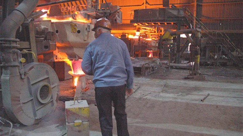 إنهاء مهام المدير العام لمركب الحجار