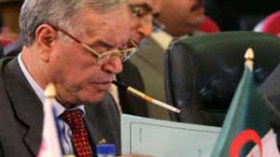 حجار الدبلوماسي .. مناصر للخضر يعشق لالماس وشبيبة تيارت