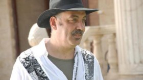 “لا دخل لي في أن العمل مستهلك..والقائمون على المهرجان هم من طلبوه”!