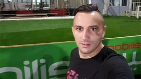 لاعبون جزائريون صاروا مثل “الحراقة” في الدوريات الأجنبية