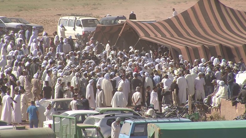 آلاف المواطنين يجتمعون لإحياء عادات وتقاليد الأجداد