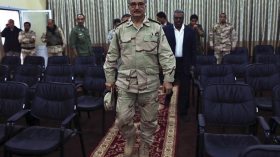 على الدول العربية التدخل عسكريا في ليبيا لوقف زحف “داعش”