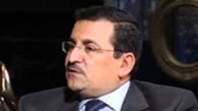 وزير الإعلام المصري يهدد مراسل الشروق من القاهرة بالسجن