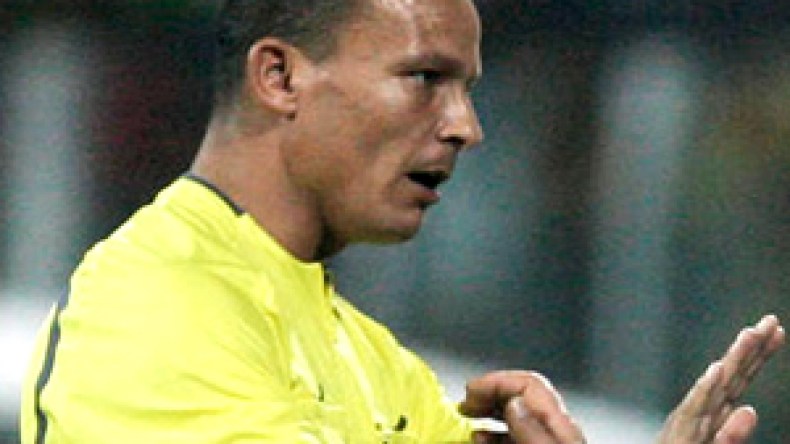 سأشرف‭ ‬التحكيم‭ ‬الجزائري‭ ‬وحلمي‭ ‬إدارة‭ ‬اللقاء‭ ‬النهائي‭ ‬