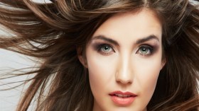 فيتامينات تخلّصك من تقصّف الشعر في رمضان