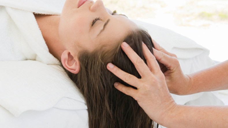 بطرق سليمة اعتني بشعرك وتجنبي تساقطه في فصل الخريف