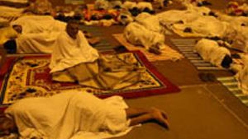 نواب في البرلمان يعتزمون مراسلة الرئيس بخصوص فشل موسم الحج