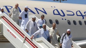 100 طائرة لنقل الحجاج إلى الجزائر.. وآخر رحلة يوم 6 أكتوبر