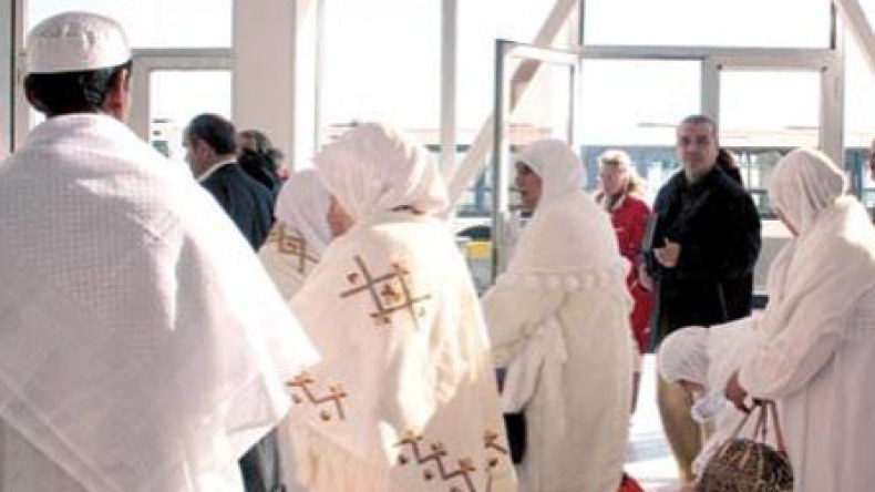 السفارة‭ ‬السعودية‭ ‬تتراجع‭ ‬عن‭ ‬قرار‭ ‬إقصاء‭ ‬100‭ ‬وكالة‭ ‬من‭ ‬تنظيم‭ ‬العمرة