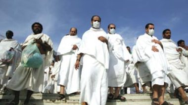 25,000 Algerian pilgrims to be banned