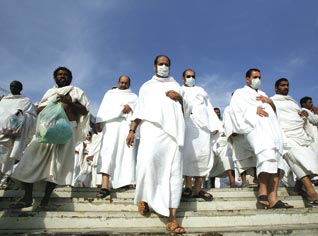 25,000 Algerian pilgrims to be banned