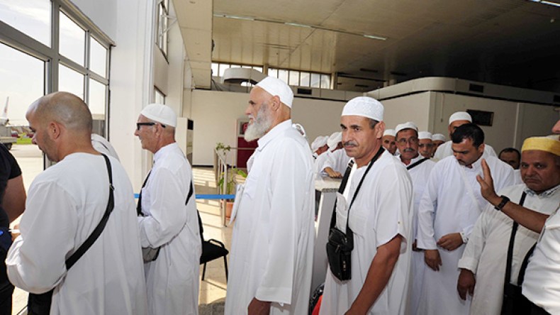 44 وكالة سياحية لتنظيم حج 2018