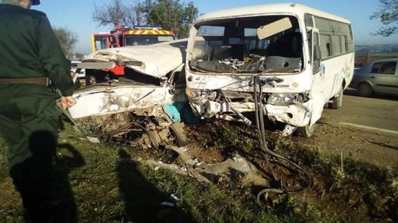 10 جرحى في حادث مرور بحجوط