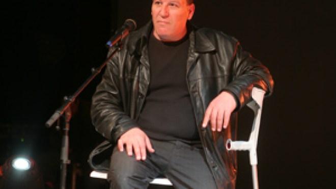 “كدت أن أفقد حياتي مع المرحوم حسني أمام فندق “الأوراسي”