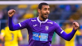 حلايمية يصنع هدفا في مباراة أشبه بـ “كرة اليد”!