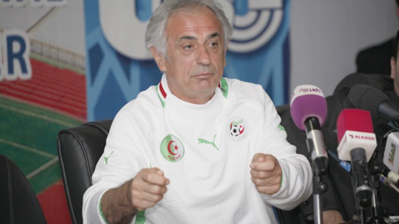 خاليلوزيتش يحتج لدى رئيس الفاف لأسباب تافهة