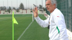 خاليلوزيتش سيغير برنامج التربص وودية أرمينيا تُلعب بجنيف السويسرية