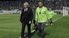 خاليلوزيتش: لا أريد الحكم على مبولحي، أنا مرتاح لجبور.. وقديورة عقّد الأمور