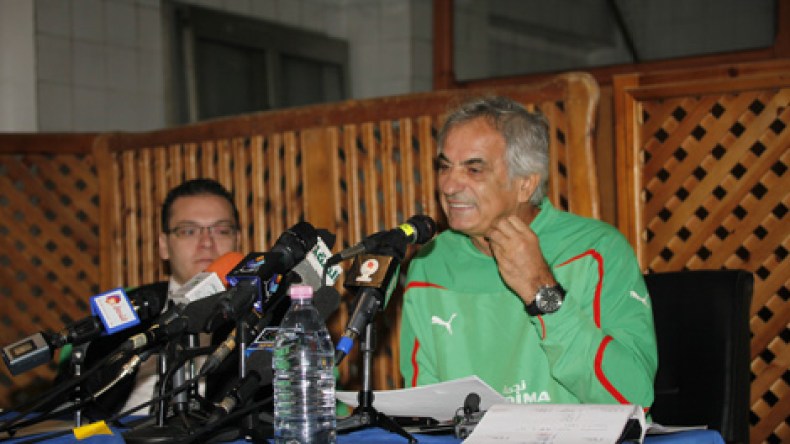 الناخب الوطني يدافع عن خياراته ويكشف تفاصيل قائمة الـ23 لاعبا