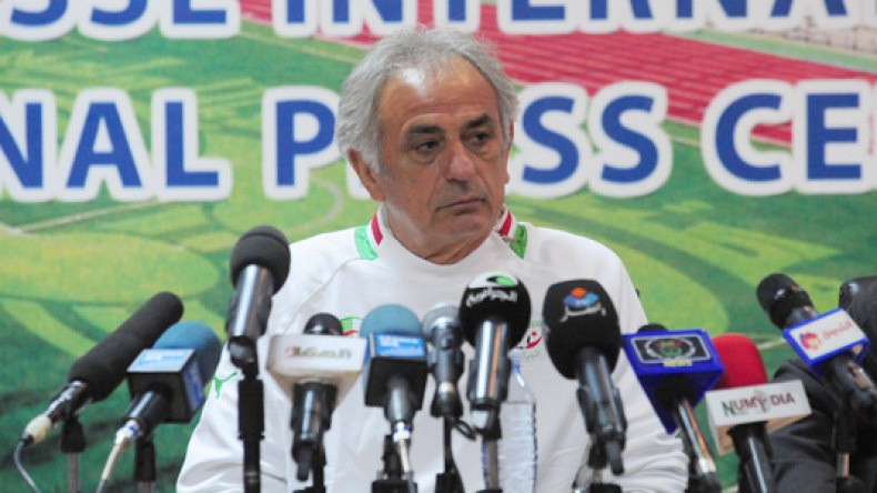 الفاف عرضت على خاليلوزيتش تمديد عقده إلى 2015 مع زيادة في الراتب