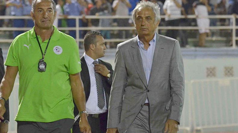 نور الدين قريشي يفضل مرافقة خاليلوزيتش بعد المونديال