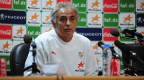 خاليلوزيش‭ ‬يعد‭ ‬بإعادة‭ ‬مفاجأة‭ ‬بوشوك‭ ‬في‭ ‬مباراة‭ ‬غامبيا